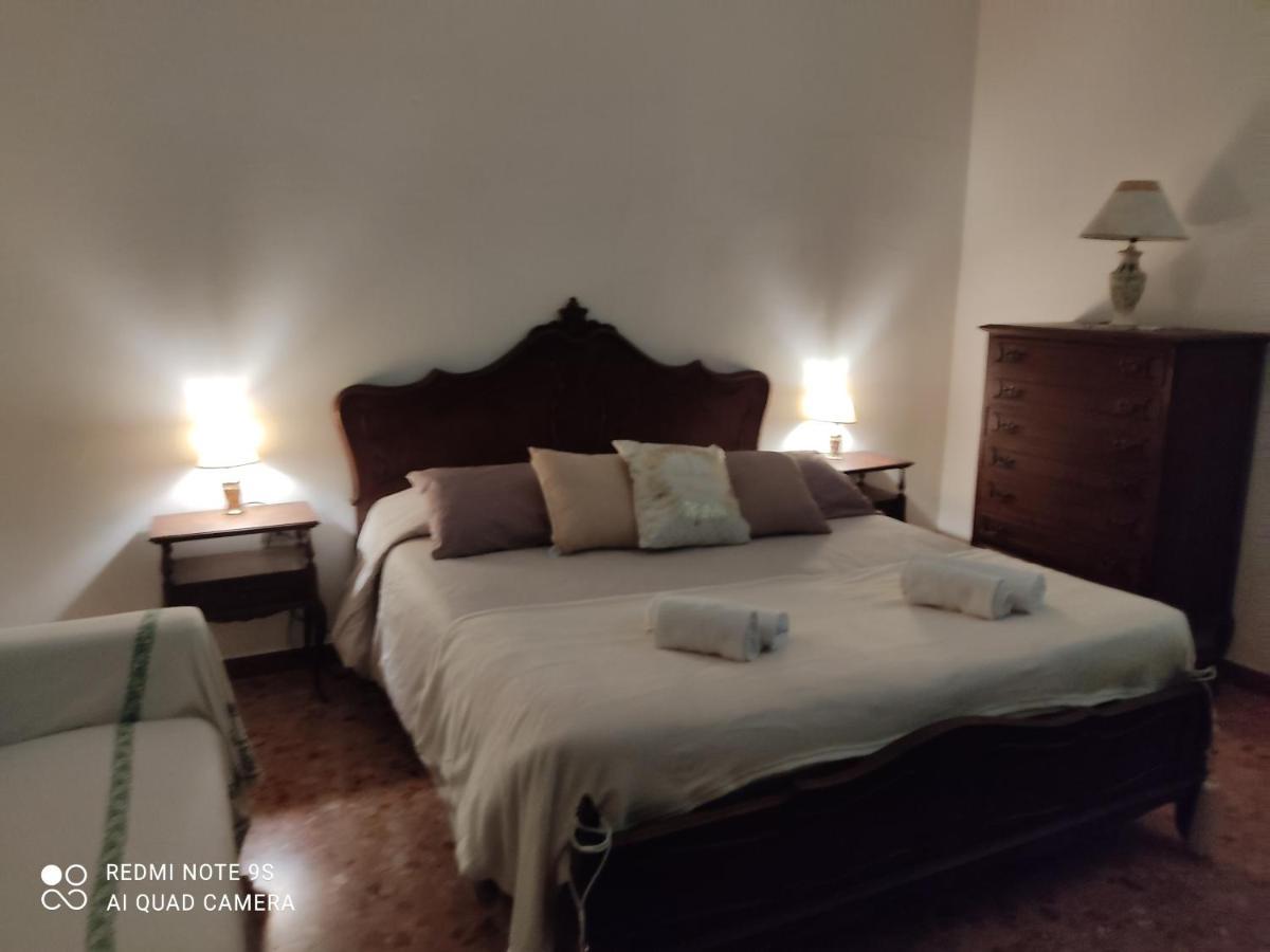Апартаменты Holiday House I Colli Pisani Капанноли Экстерьер фото
