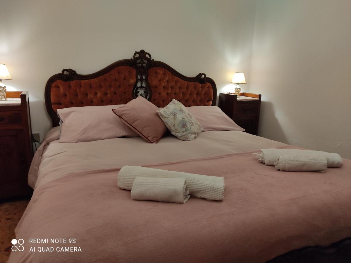 Апартаменты Holiday House I Colli Pisani Капанноли Экстерьер фото