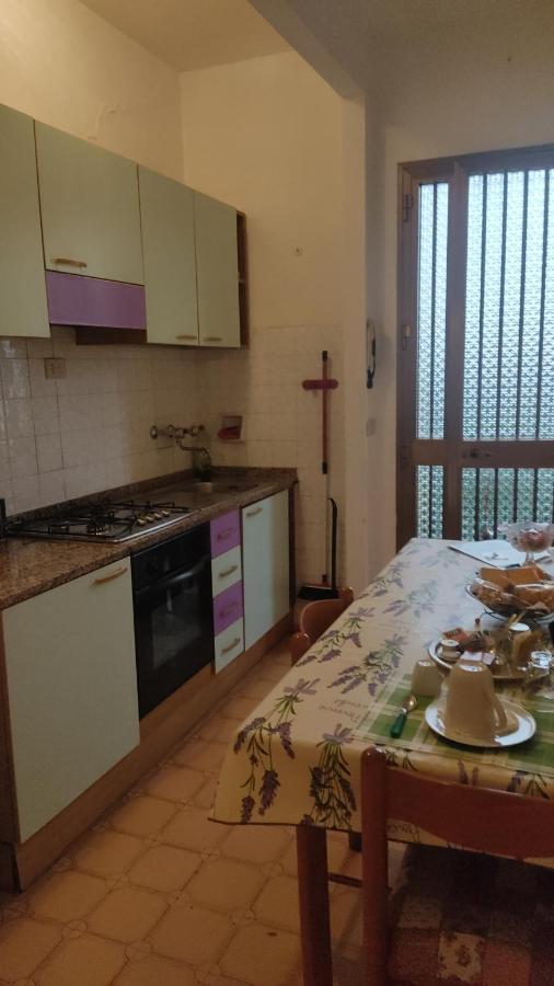 Апартаменты Holiday House I Colli Pisani Капанноли Экстерьер фото